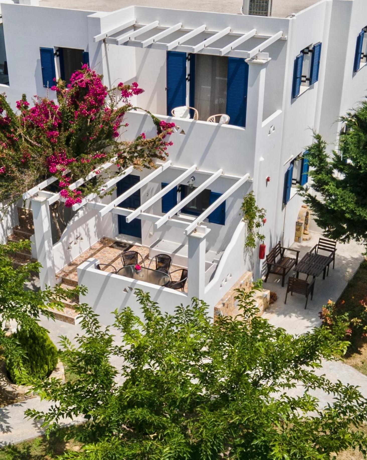 Liostasi Houses Skyros Bilik gambar