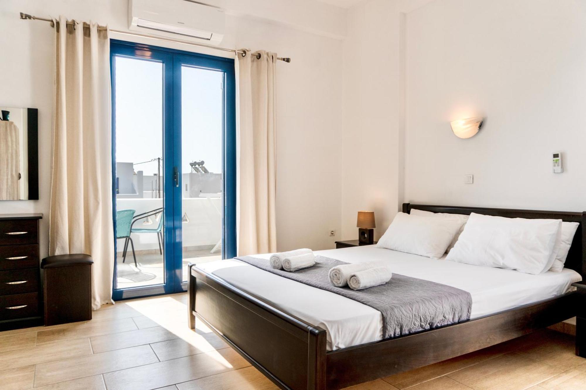 Liostasi Houses Skyros Bilik gambar