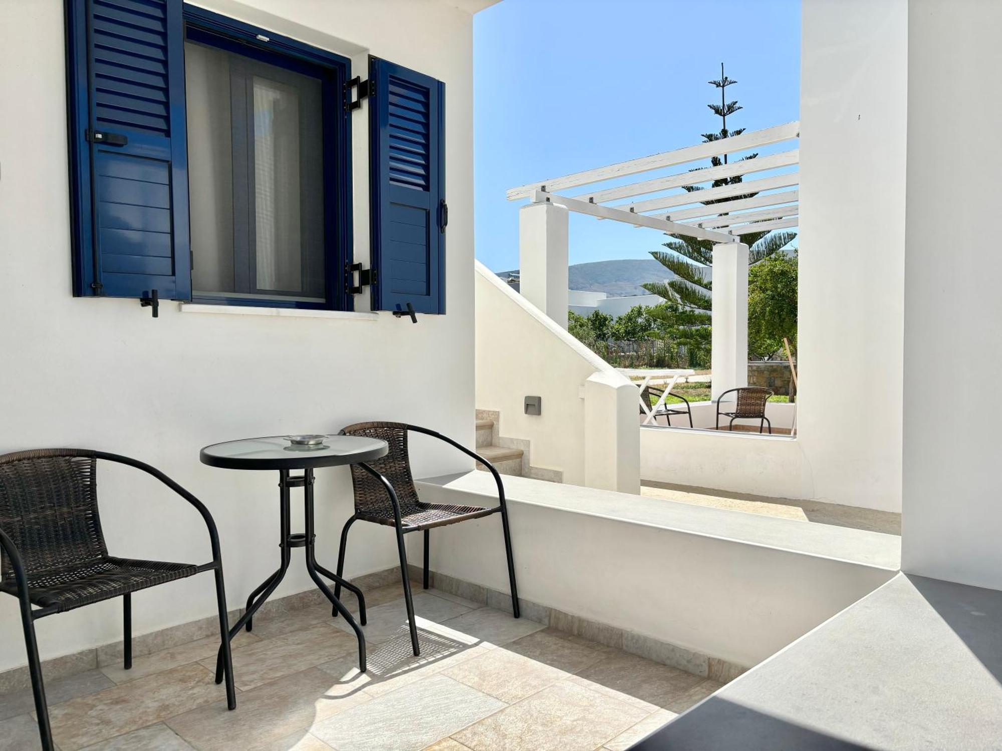 Liostasi Houses Skyros Bilik gambar